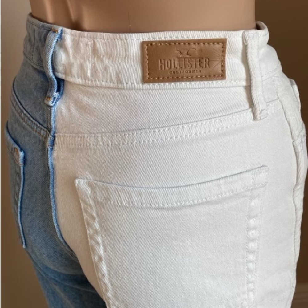 Two-Tone Ultra High Rise Mom Jeans - Picture 4 of 9